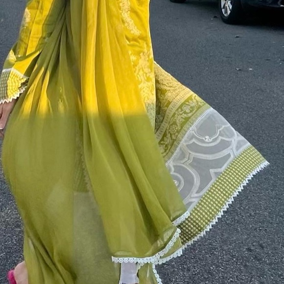 New Lawn Suit Size Small-Med - Picture 7 of 8